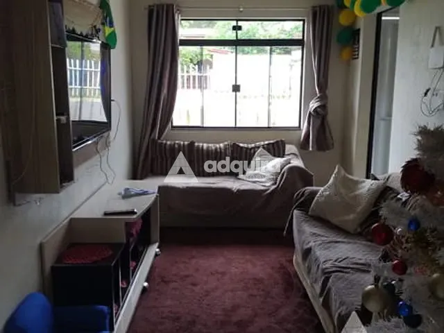 Casa com 245m² 2 quartos e 1 banheiro, à venda, no bairro Piriquitos em Ponta Grossa