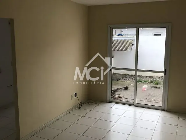 Casa 3 quartos e 2 banheiros, à venda, no bairro Três Vendas em Pelotas