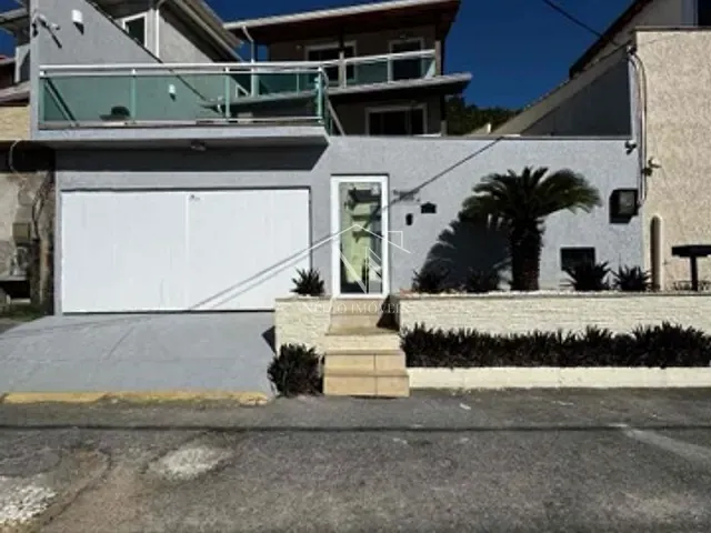 Casa com 270m² 3 quartos e 2 banheiros, à venda, no bairro Araçatiba em Maricá