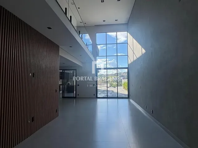 Casa com 468m² 4 quartos e 7 banheiros, à venda, no bairro Condomínio Vale das Águas em Bragança Paulista
