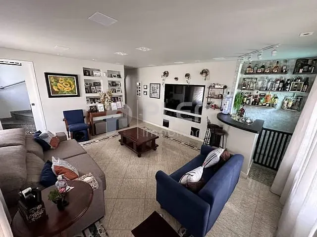 Casa com 233m² 3 quartos e 3 banheiros, à venda, no bairro Vila Mariza Mazzei em São Paulo