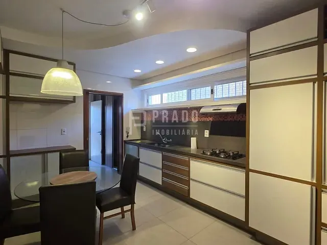 Casa 3 quartos e 3 banheiros, à venda, no bairro Três Vendas em Pelotas