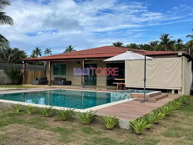 Casa com 1750m² 3 quartos e 5 banheiros, à venda, no bairro Olivença em Ilhéus