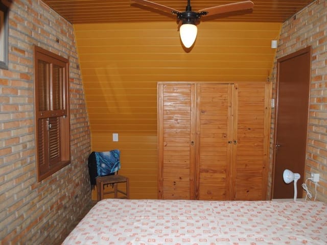 Casa com 600m² 3 quartos e 2 banheiros, para alugar, no bairro Ingleses Norte em Florianópolis