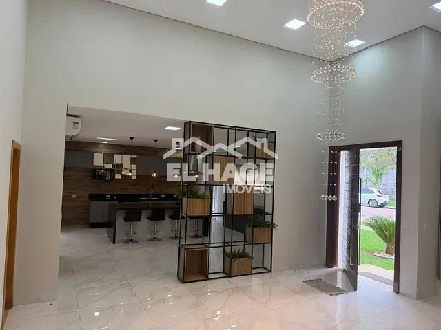 Casa com 587m² 3 quartos e 5 banheiros, à venda, no bairro Jardim Universitário em Cuiabá