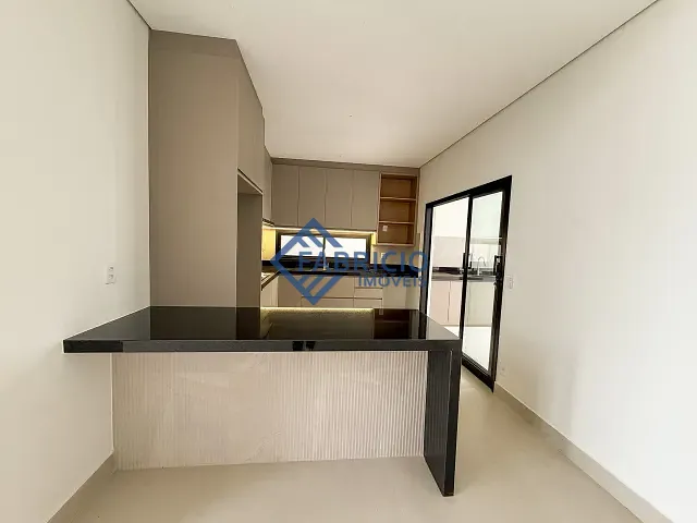 Casa com 149m² 3 quartos e 3 banheiros, à venda, no bairro JD VERA CRUZ em Louveira
