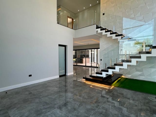 Casa com 369m² 3 quartos e 1 banheiro, à venda, no bairro Vila Cordenonsi em Americana