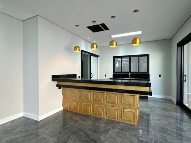 Casa com 369m² 3 quartos e 1 banheiro, à venda, no bairro Vila Cordenonsi em Americana