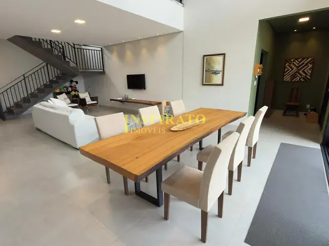 Casa com 1050m² 3 quartos e 4 banheiros, à venda, no bairro Medeiros em Jundiaí