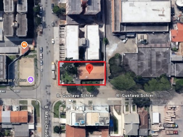Casa à venda, no bairro Novo Mundo em Curitiba