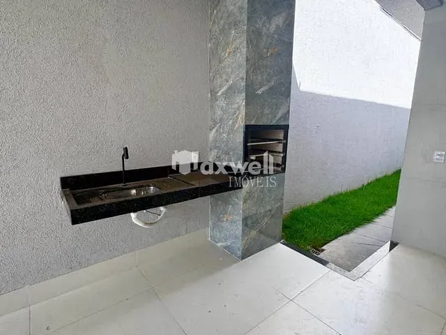 Casa com 210m² 3 quartos e 3 banheiros, à venda, no bairro Setor Araguaia em Aparecida de Goiânia