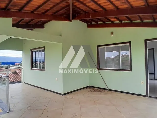 Casa 3 quartos e 1 banheiro, para alugar, no bairro São Francisco em Araçuaí