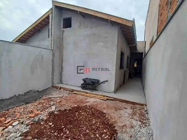 Casa 2 quartos e 1 banheiro, à venda, no bairro Jardim da Urca em Londrina