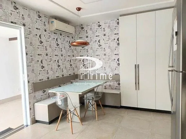 Casa com 350m² 3 quartos e 6 banheiros, à venda, no bairro Camboinhas em Niterói