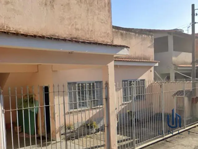Casa 3 quartos e 1 banheiro, à venda, no bairro Fatima em Barra do Piraí
