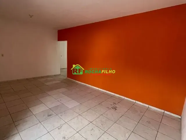 Casa com 70m² 2 quartos e 1 banheiro, para alugar, no bairro São João em Teresina