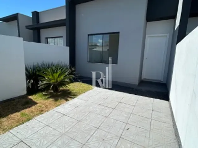 Casa 2 quartos e 1 banheiro, à venda, no bairro Joáia em Tijucas