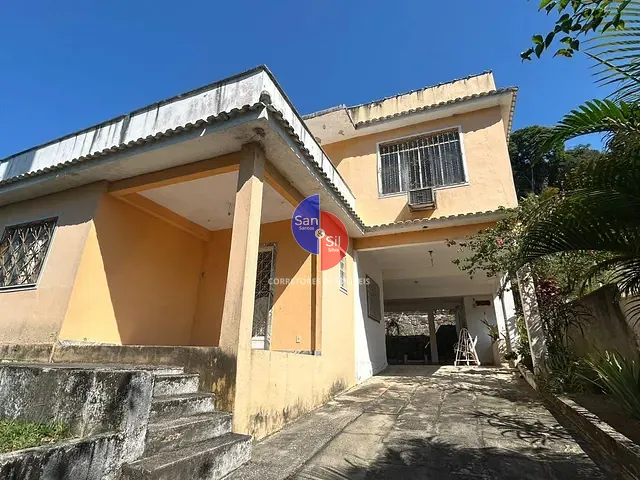 Casa com 1506m² 5 quartos e 3 banheiros, à venda, no bairro Praia de Olaria (Praia de Mauá) em Magé