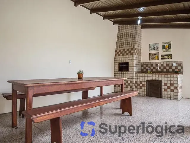 Casa com 300m², à venda, no bairro Morrinhos em Bombinhas