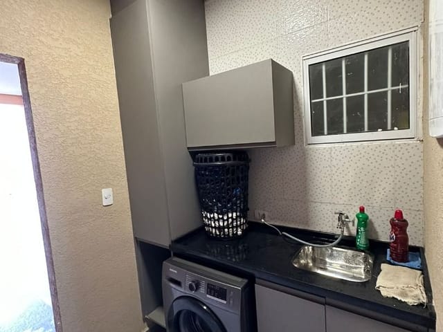 Casa com 300m² 3 quartos e 3 banheiros, à venda, no bairro Recanto do Sol em Extrema
