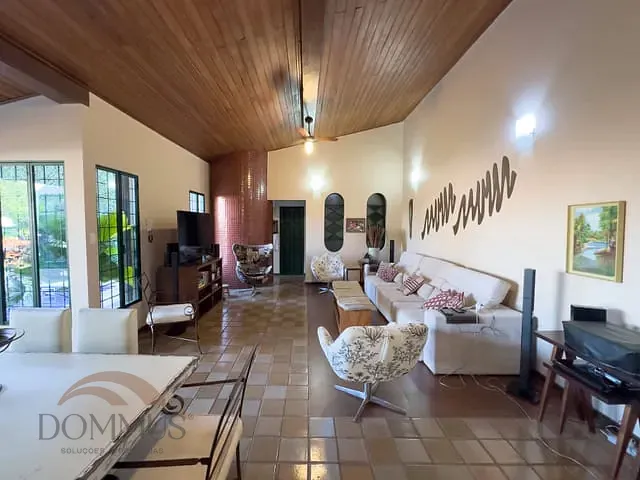 Casa com 524m² 3 quartos e 4 banheiros, à venda, no bairro Cariru em Ipatinga