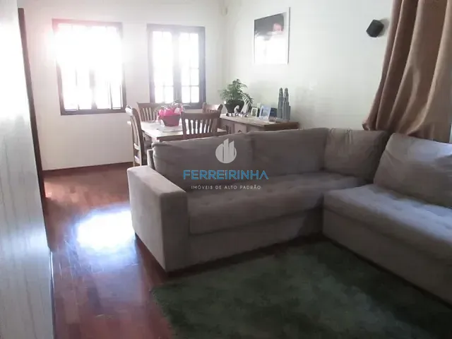 Casa com 250m² 3 quartos e 3 banheiros, à venda, no bairro Urbanova em São José dos Campos