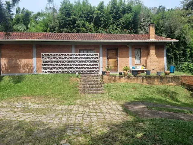 Casa 4 quartos e 2 banheiros, à venda, no bairro Chácara Santa Mônica em Vargem Grande Paulista