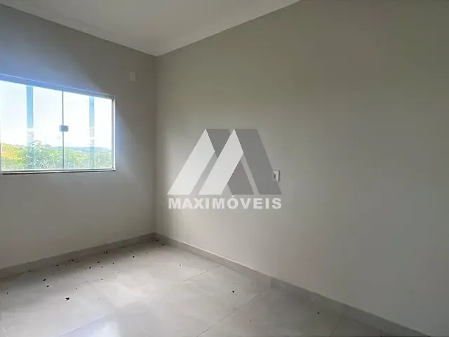 Casa 1 quarto e 1 banheiro, para alugar, no bairro Alto Paraiso em Araçuaí