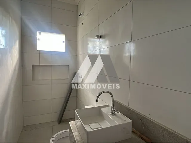Casa 1 quarto e 1 banheiro, para alugar, no bairro Alto Paraiso em Araçuaí