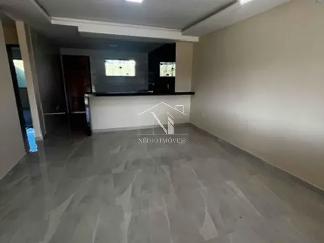 Casa com 240m² 3 quartos e 1 banheiro, à venda, no bairro Ubatiba em Maricá