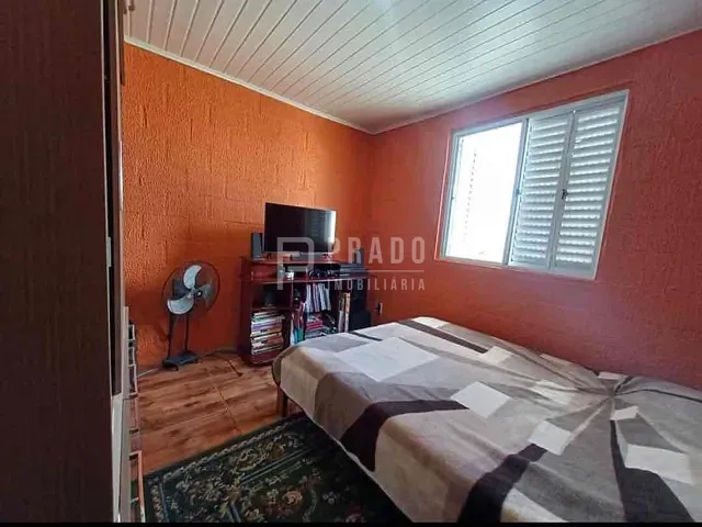 Casa com 70m² 2 quartos e 1 banheiro, à venda, no bairro Fragata em Pelotas