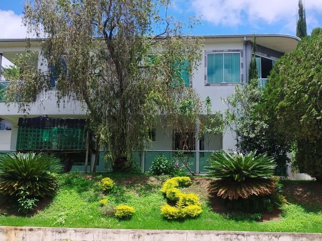 Casa 5 quartos e 3 banheiros, à venda, no bairro Bom Destino em Santa Luzia