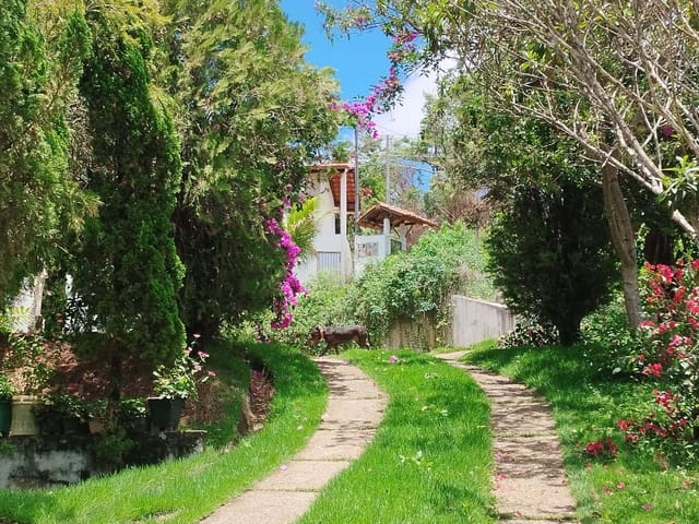 Casa 5 quartos e 3 banheiros, à venda, no bairro Bom Destino em Santa Luzia