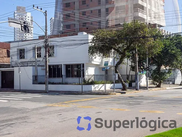 Casa com 256m², à venda, no bairro Centro em Itajaí