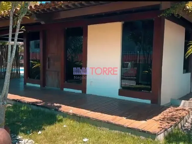 Casa com 852m² 4 quartos e 4 banheiros, à venda, no bairro Pontal em Ilhéus
