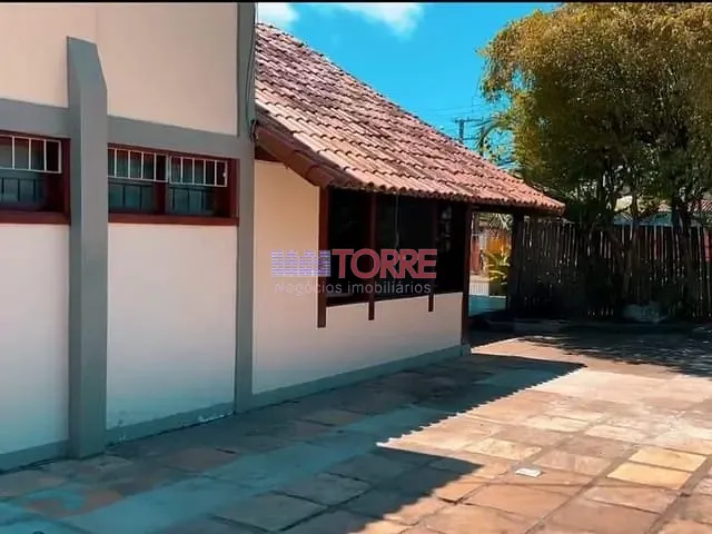 Casa com 852m² 4 quartos e 4 banheiros, à venda, no bairro Pontal em Ilhéus