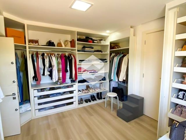 Casa com 800m² 5 quartos e 8 banheiros, à venda, no bairro Barra da Tijuca em Rio de Janeiro