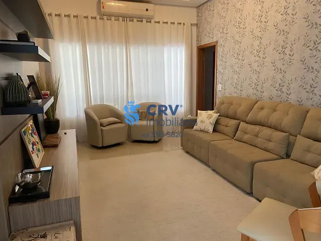 Casa com 360m² 3 quartos e 3 banheiros, à venda, no bairro Esperança em Londrina