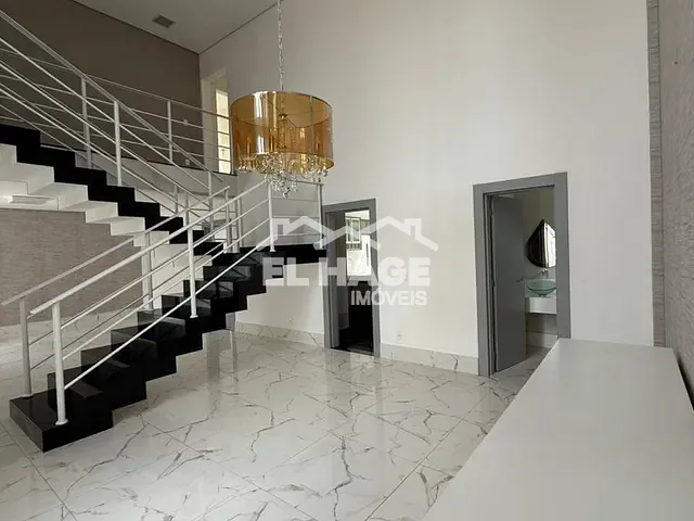 Casa com 460m² 4 quartos e 6 banheiros, à venda, no bairro Jardim Itália em Cuiabá