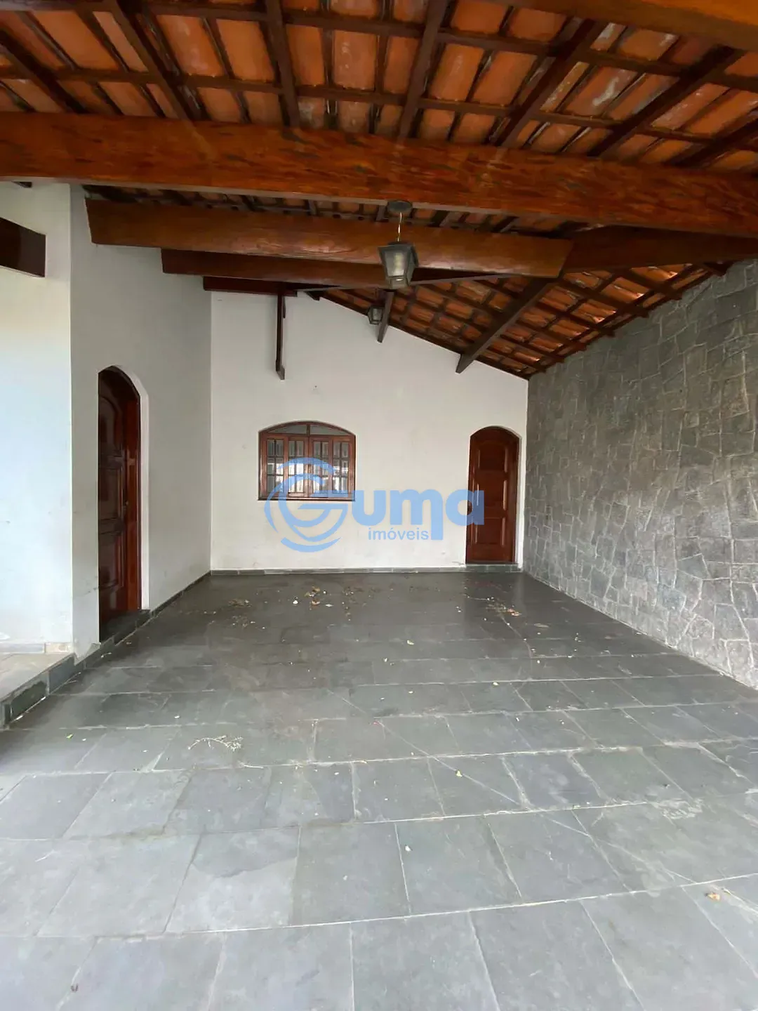 Casa, 3 quartos, 228 m² - Foto 1