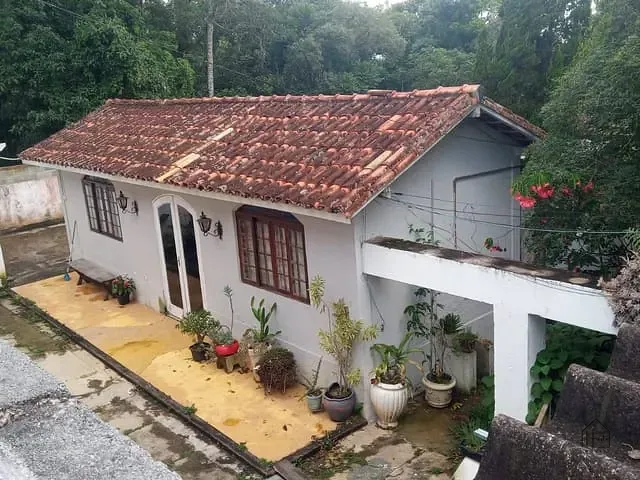 Casa com 300m² 2 quartos e 2 banheiros, para alugar, no bairro Jardim Santa Paula em Cotia