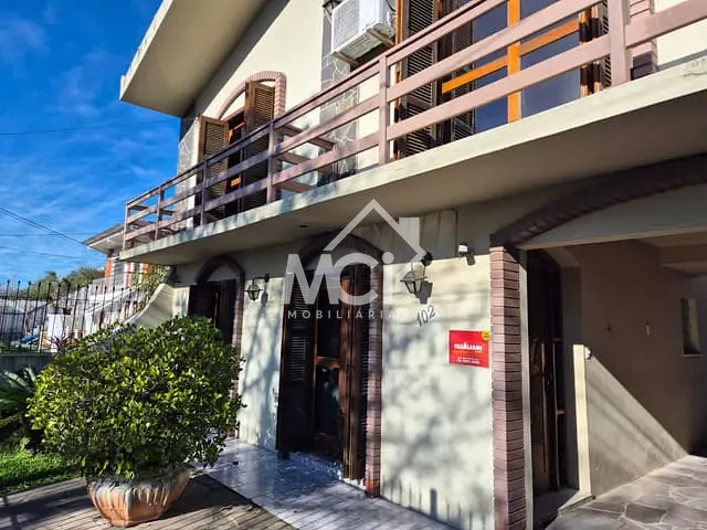Casa 4 quartos e 3 banheiros, à venda, no bairro Centro em Pelotas