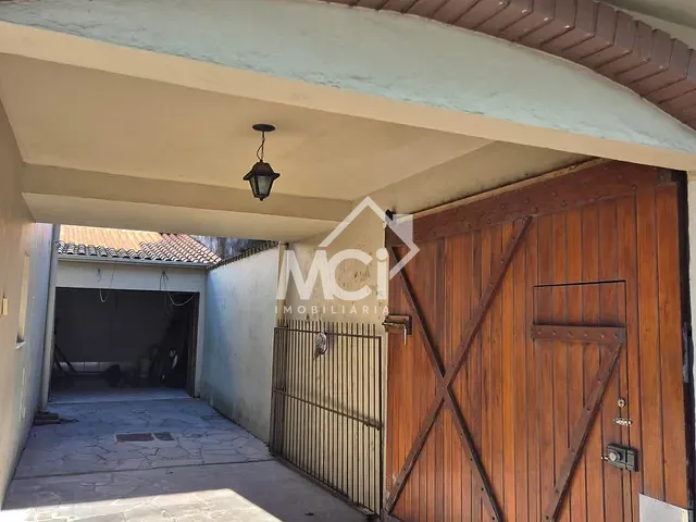 Casa 4 quartos e 3 banheiros, à venda, no bairro Centro em Pelotas