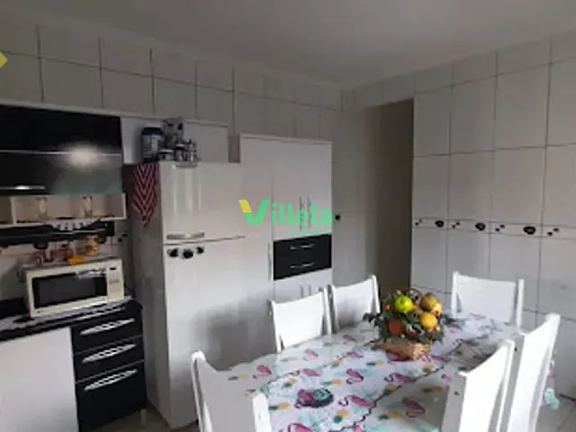 Casa à venda, no bairro Jardim Maragogipe em Itaquaquecetuba