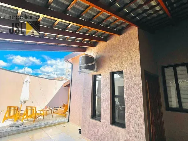 Casa com 168m² 3 quartos e 1 banheiro, à venda, no bairro Vila Santos em Caçapava