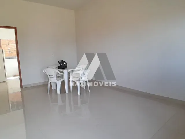 Casa com 240m² 2 quartos e 1 banheiro, à venda, no bairro Alto Paraiso em Araçuaí