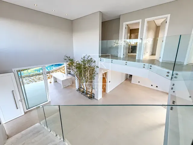 Casa com 548m² 5 quartos e 7 banheiros, à venda, no bairro Fazenda Gameleira em Goiânia