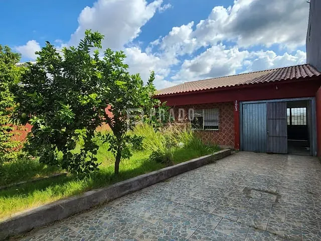 Casa 2 quartos e 2 banheiros, à venda, no bairro Fragata em Pelotas