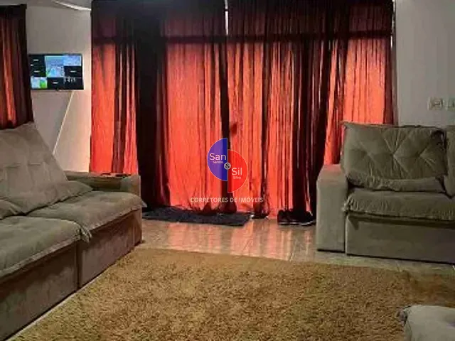 Casa 3 quartos e 3 banheiros, à venda, no bairro Praia do Imperador (Praia de Mauá) em Magé