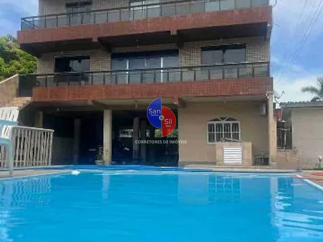 Casa 3 quartos e 3 banheiros, à venda, no bairro Praia do Imperador (Praia de Mauá) em Magé